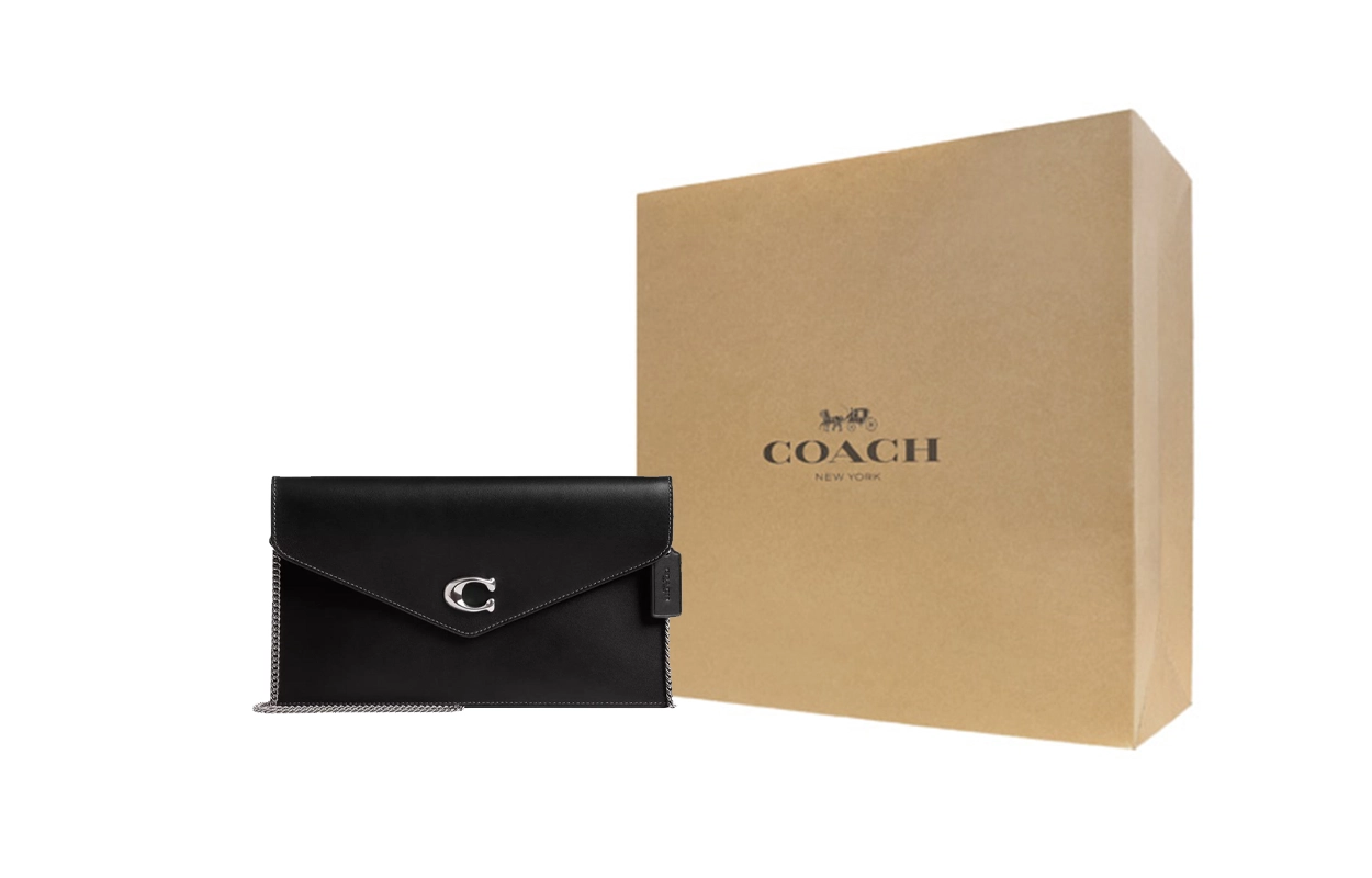 COACH Essential 27 Logo