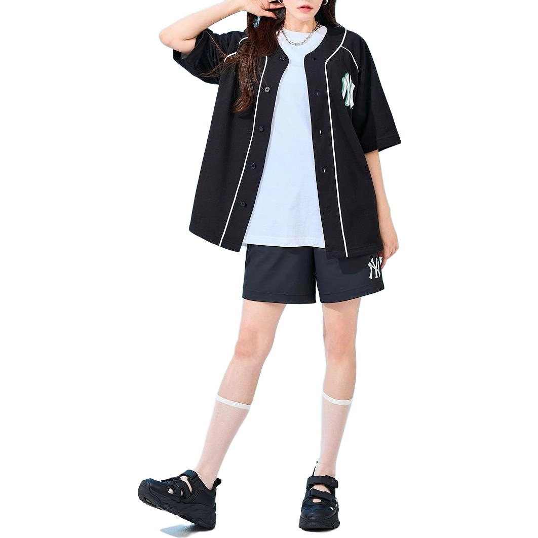 MLB T