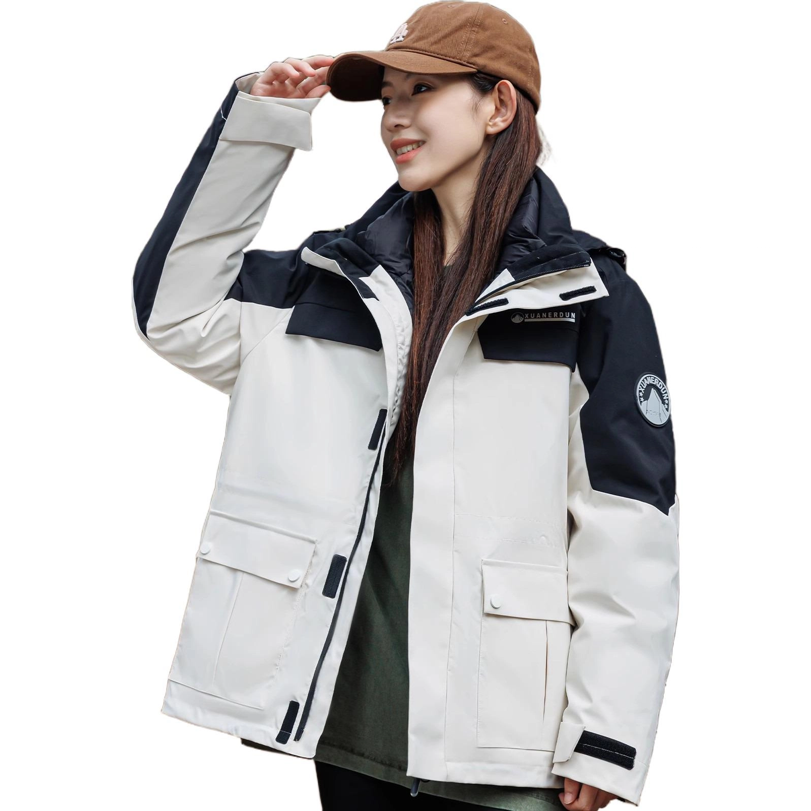 雅鹿 防风防雨户外登山服冲锋衣 女款
