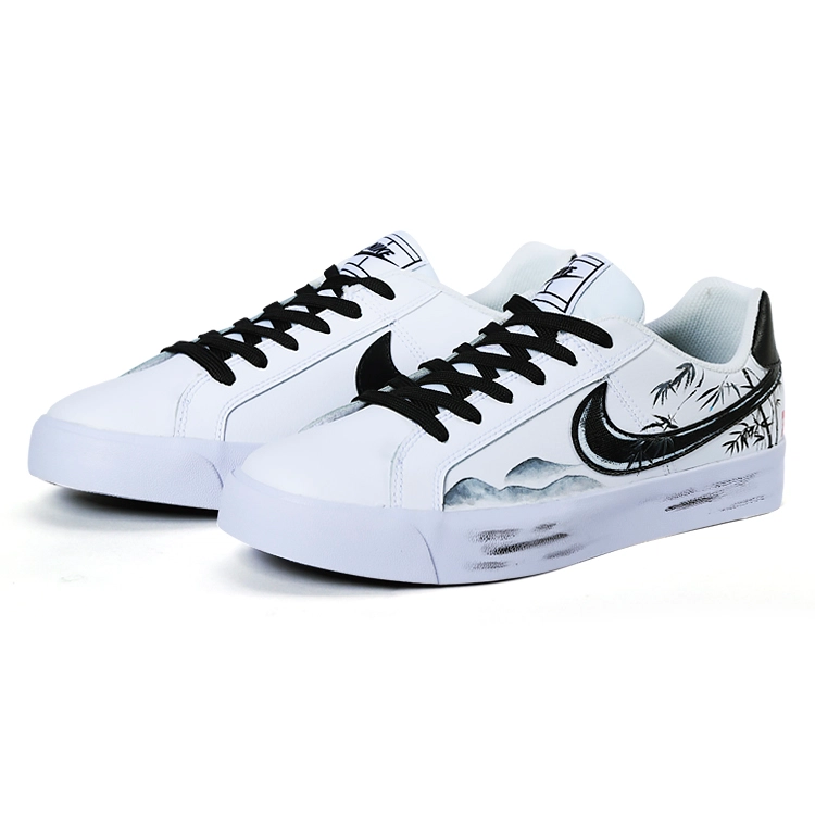 Nike Court Royale