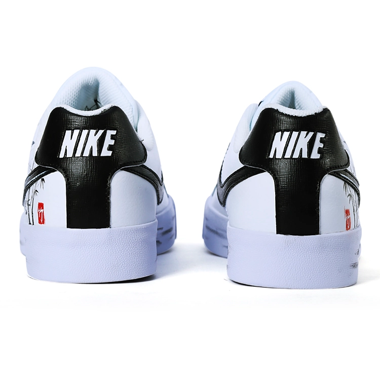 Nike Court Royale