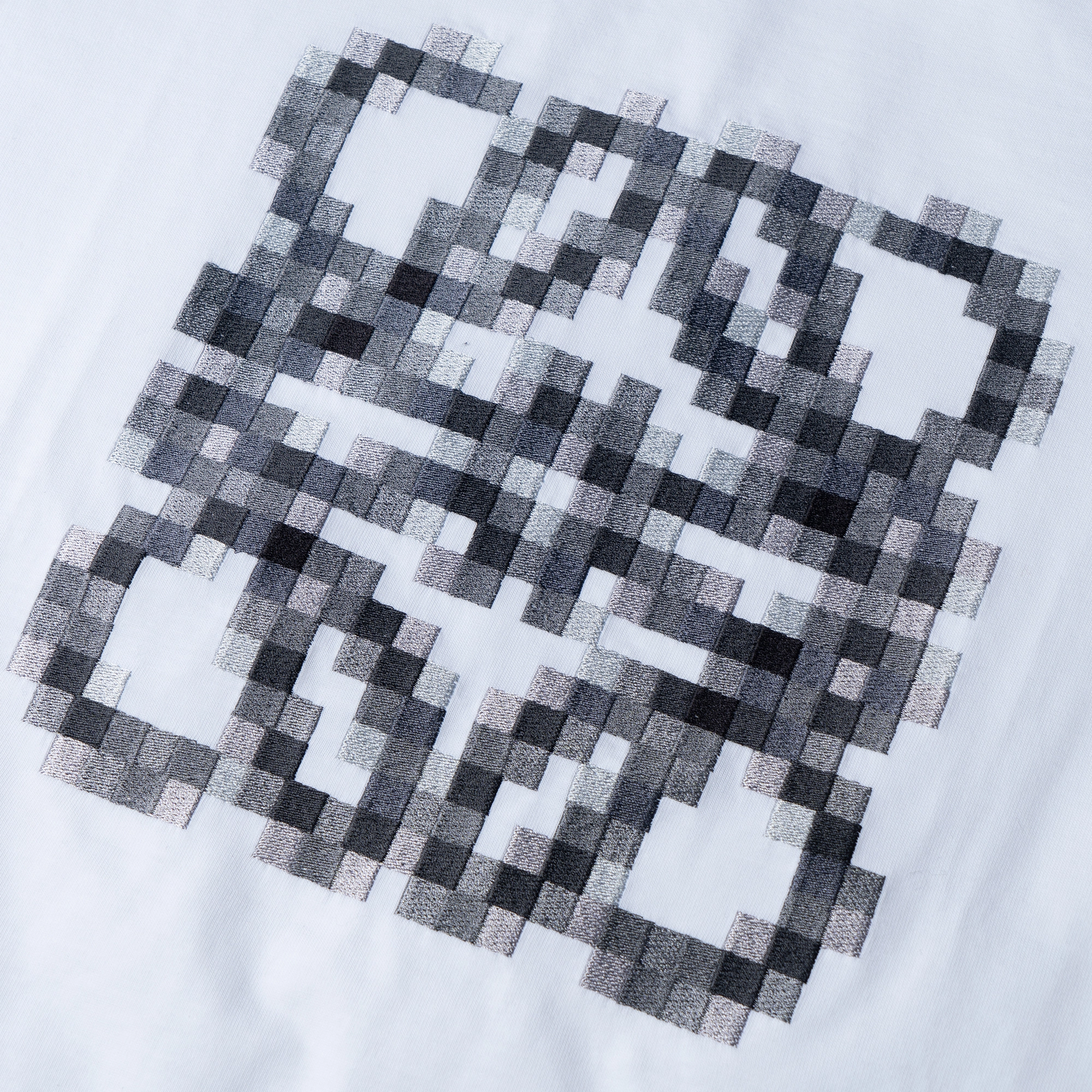 LOEWE SS23 Pixel Anagram-embroidered LogoT