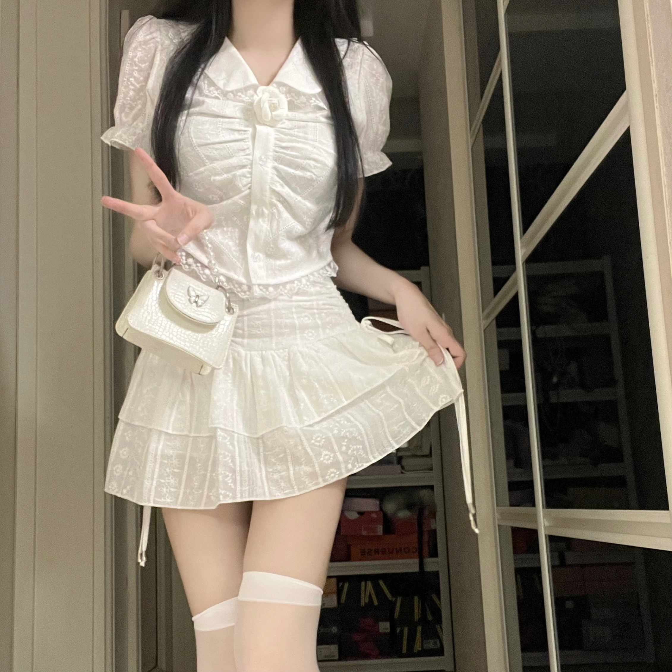 花山家的猫 纯色泡泡袖娃娃领蕾丝边百褶裙套装制服 女款 白色
