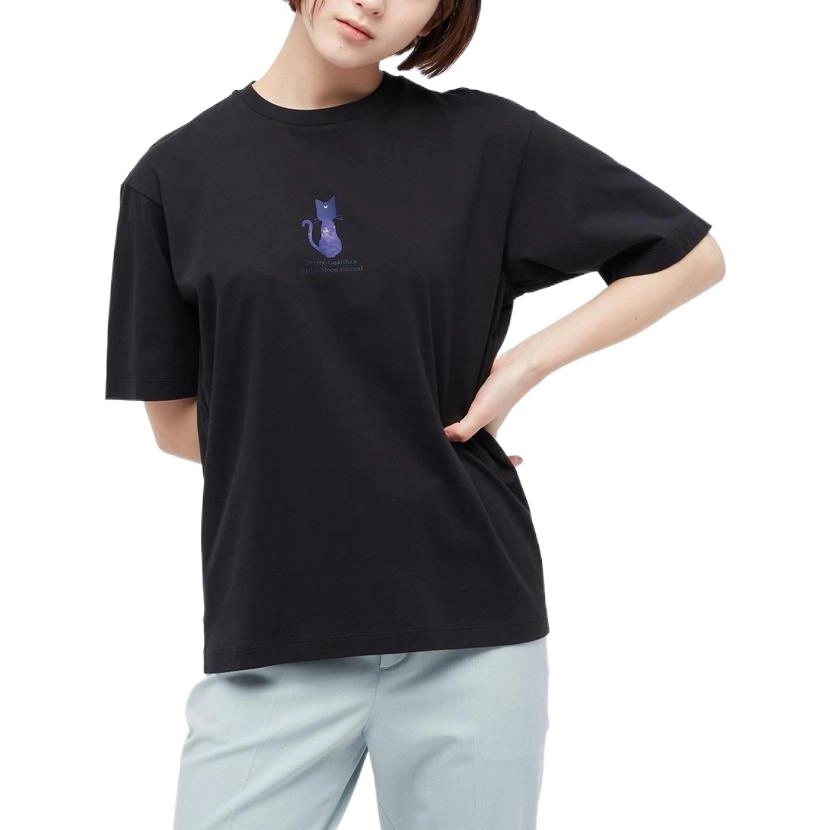 UNIQLO x SAILOR MOON SS22 T