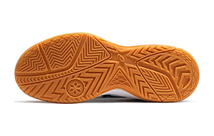 Asics Upcourt 5