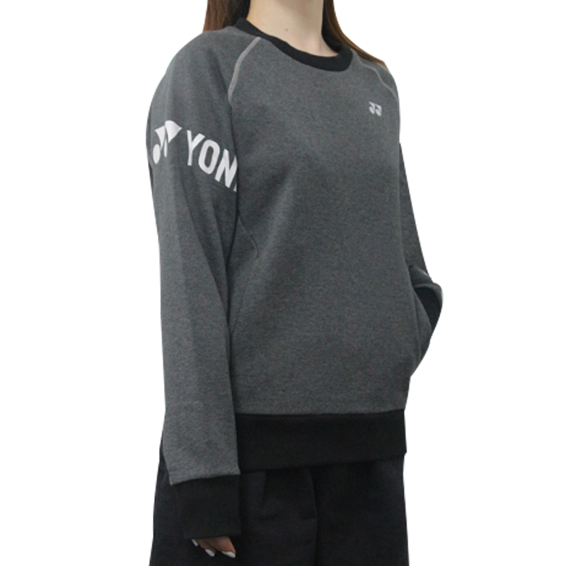 YONEX
