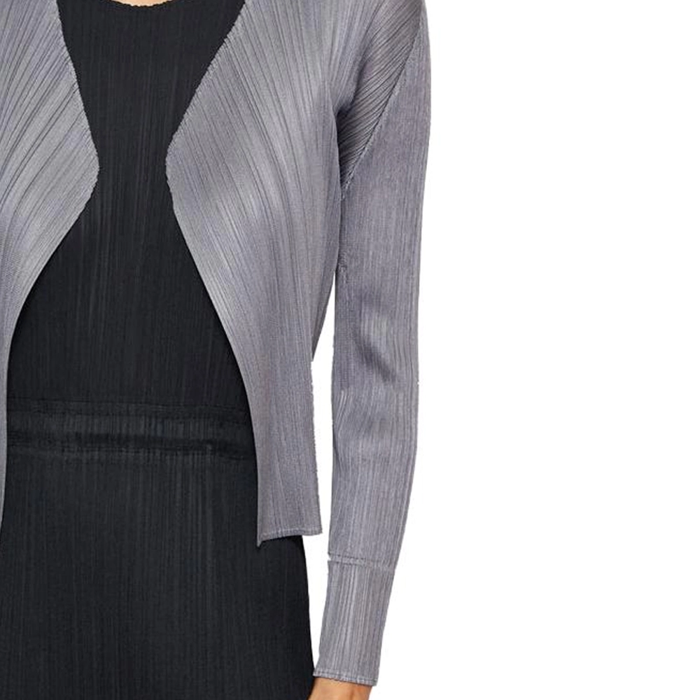 PLEATS PLEASE ISSEY MIYAKE