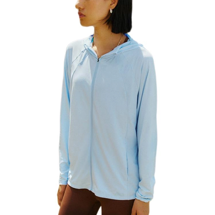 特步 纯色舒适轻薄拉链连帽 透气防紫外线防晒服 女款 清水蓝