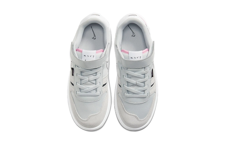 Nike Squash Type