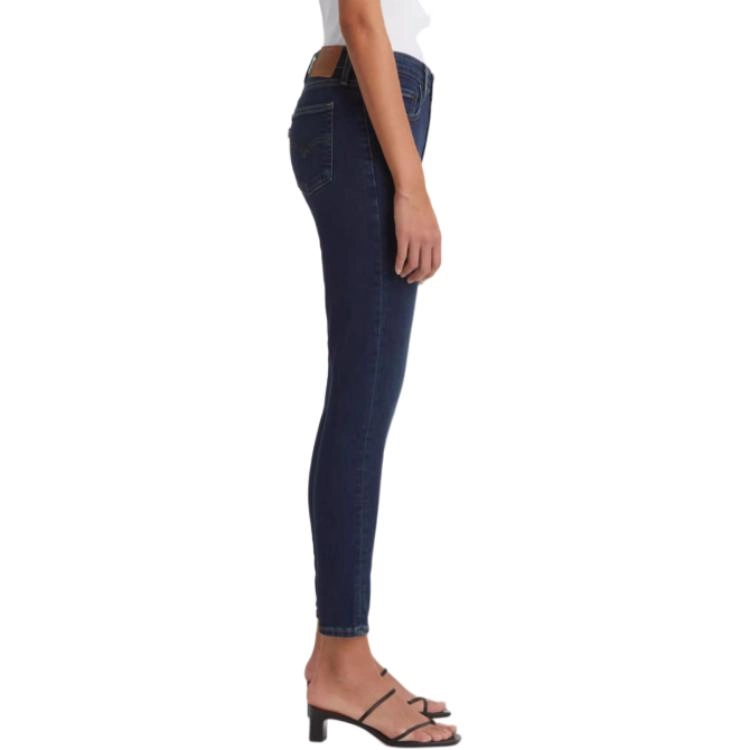 Levis