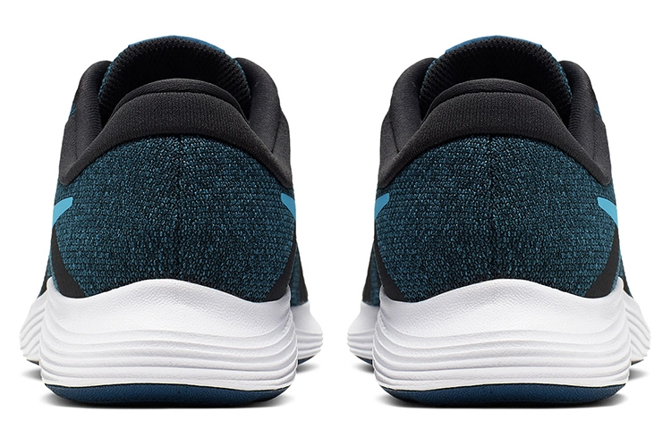 Nike REVOLUTION 4 GS