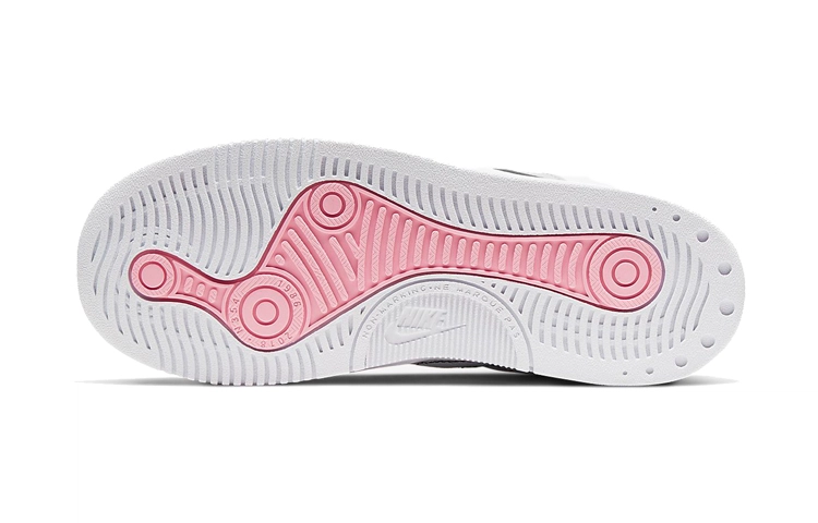 Nike Squash Type