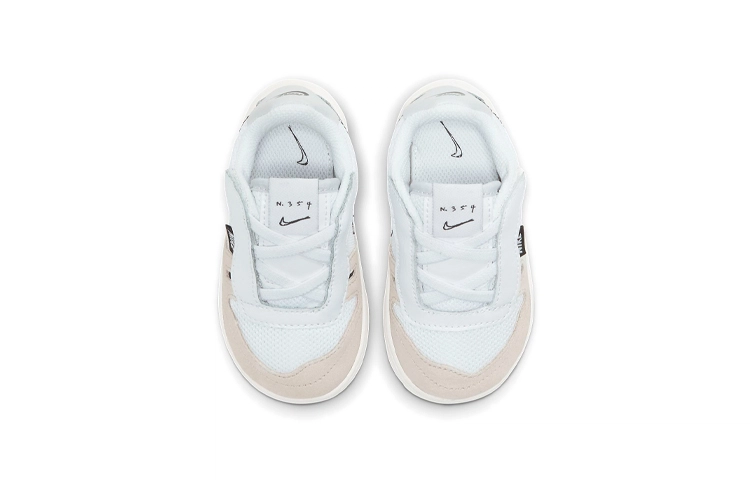 Nike Squash Type