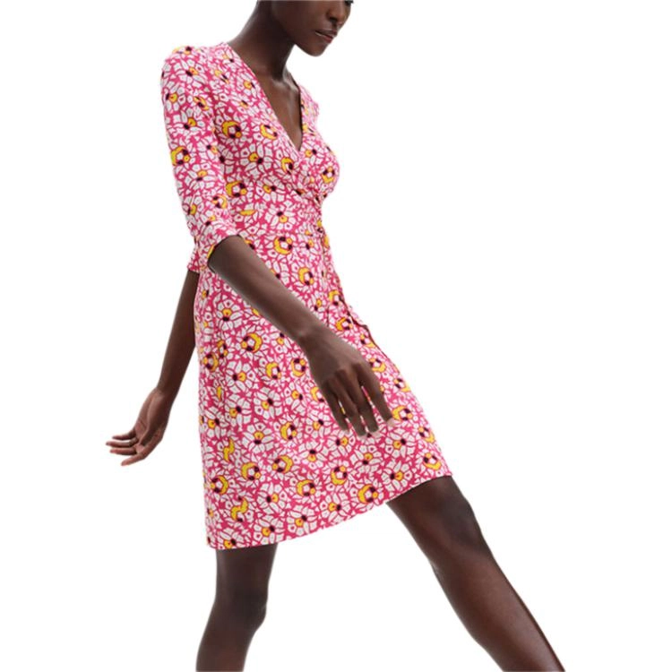 DIANE VON FURSTENBERG V