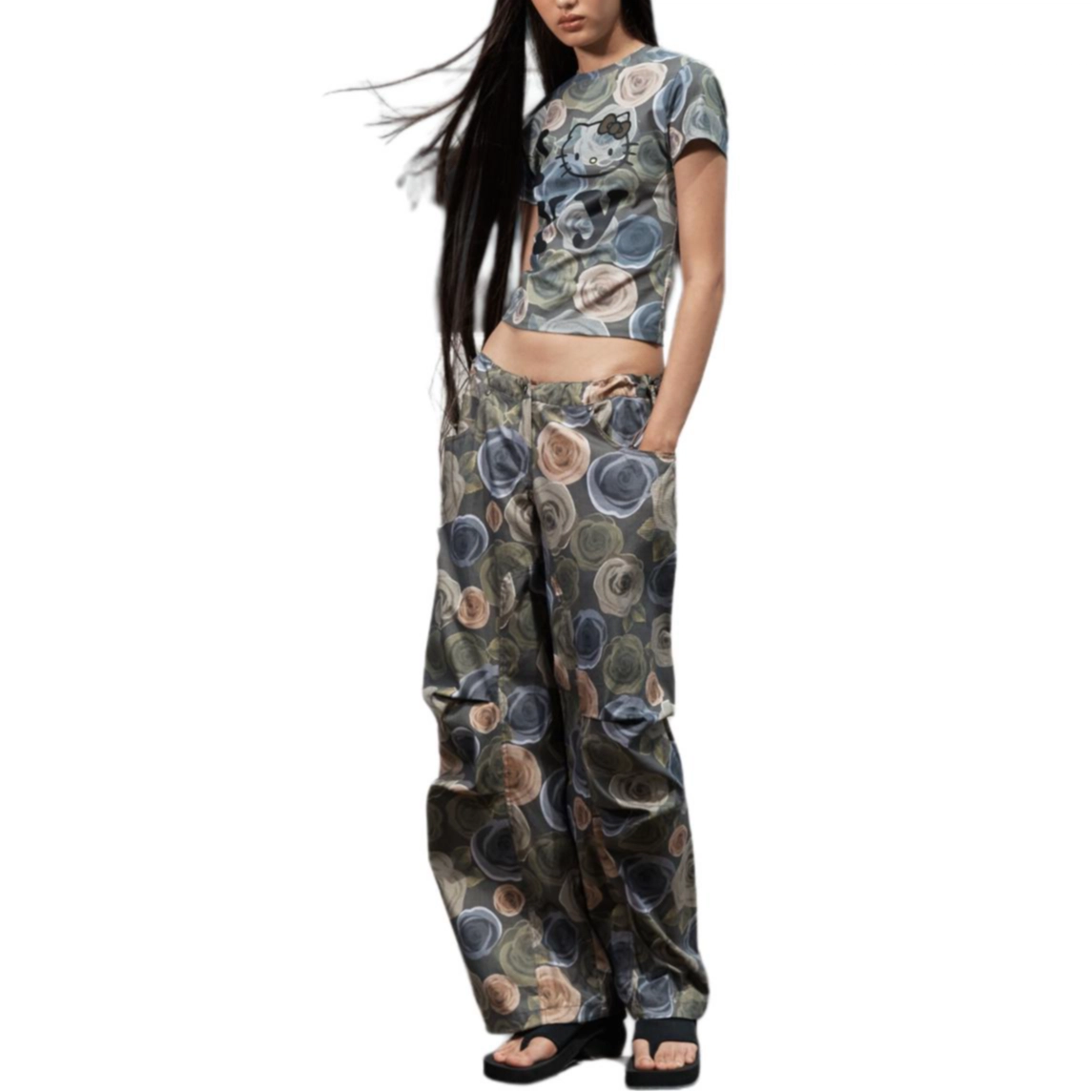 Open Yy x HELLO KITTY BABY TEE T KHAKI