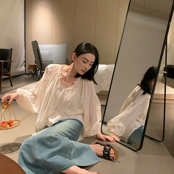 周淼 纯色荷叶领套头直筒衬衫 女款 杏色