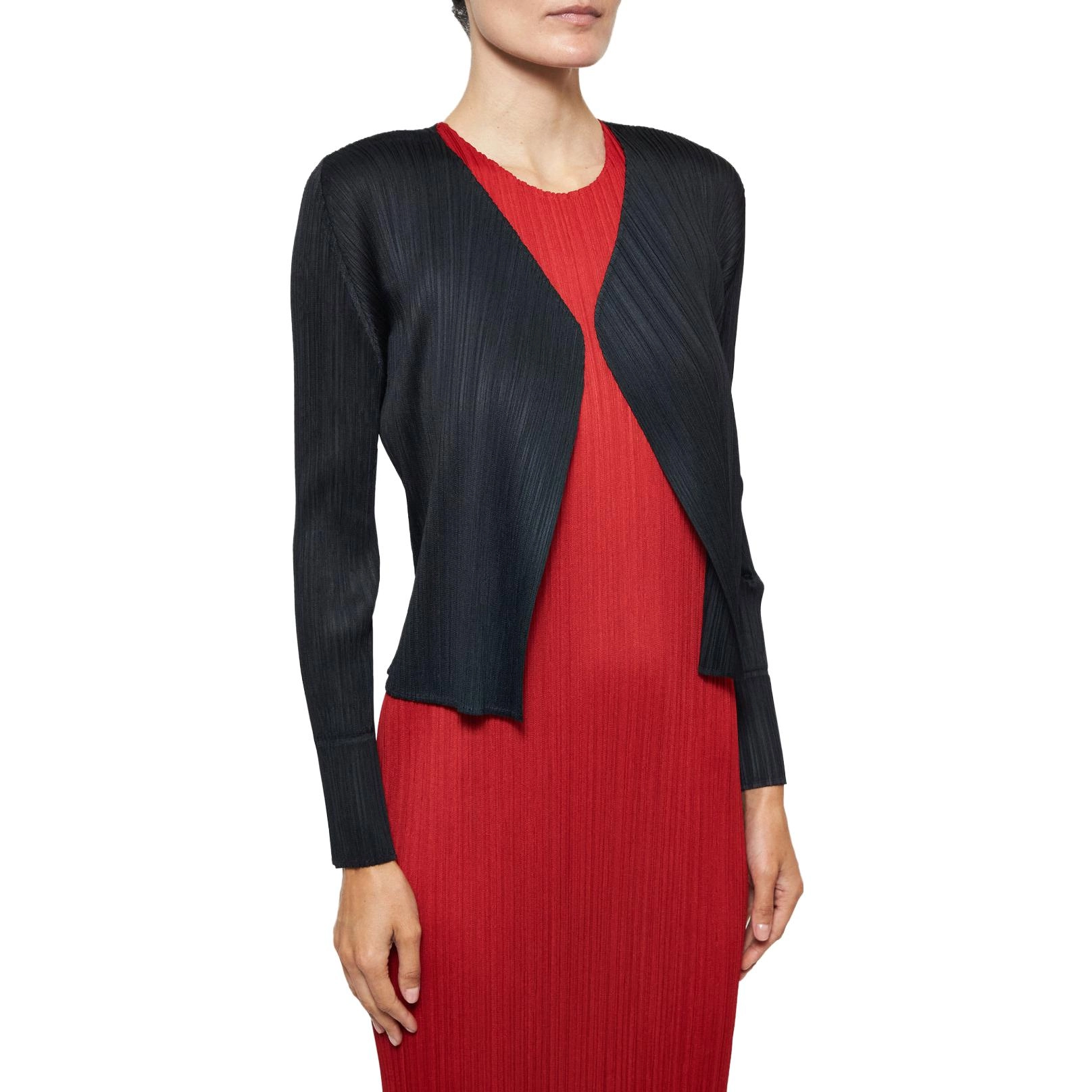 PLEATS PLEASE ISSEY MIYAKE