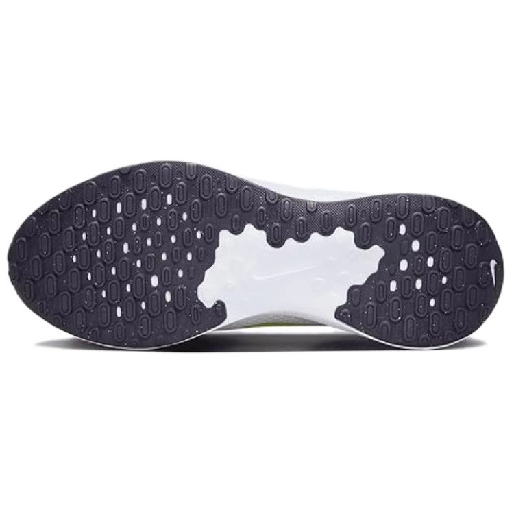 Nike REVOLUTION 7