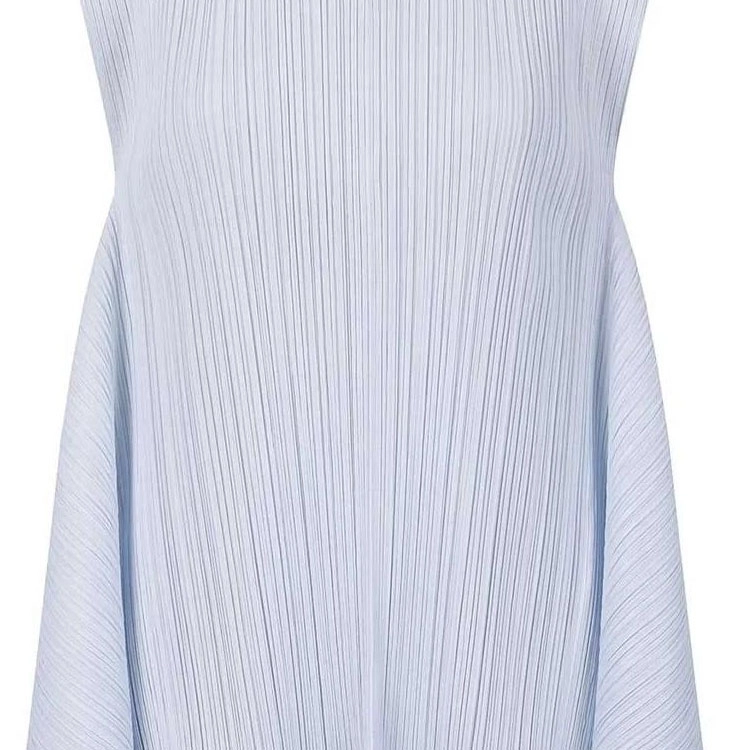 PLEATS PLEASE ISSEY MIYAKE