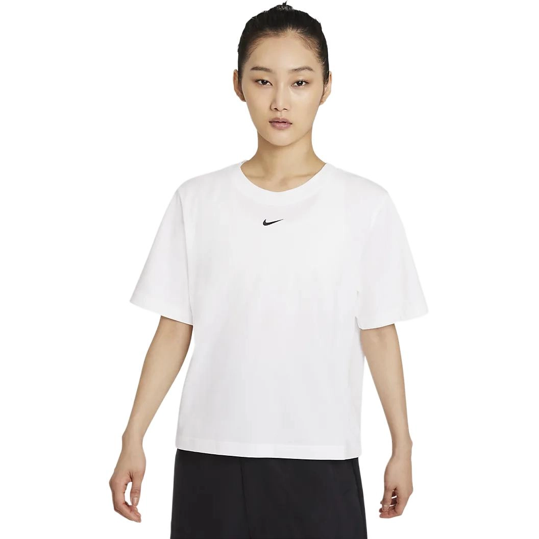 Nike Sportswear Essential Boxy LogoT