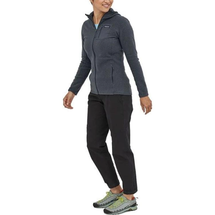 patagonia R1 Air Logo