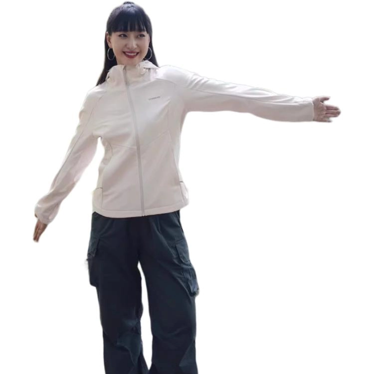 探路者  纯色连帽拉链运动长袖  防风透气防泼水冲锋衣 女款