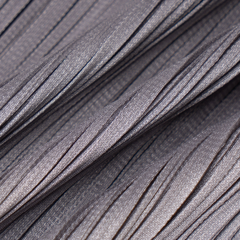PLEATS PLEASE ISSEY MIYAKE
