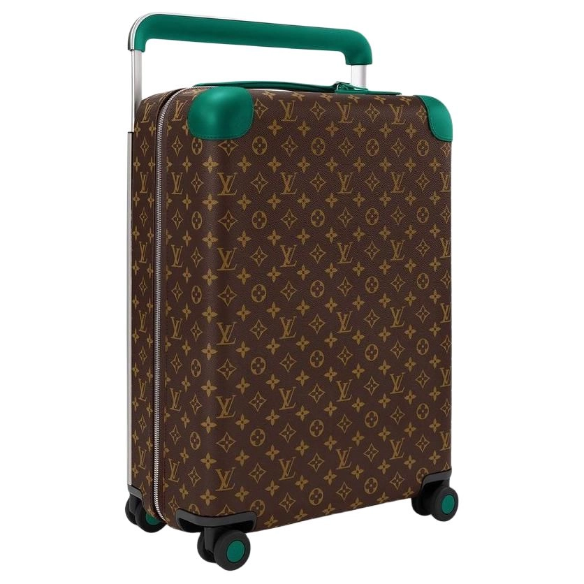 LOUIS VUITTON Horizon 55