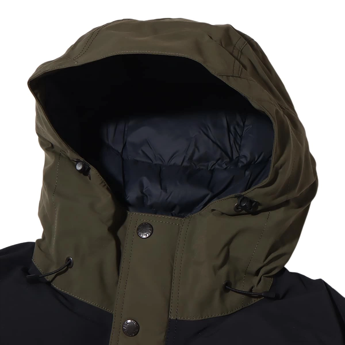 THE NORTH FACE Mountain Down Jacket Logo