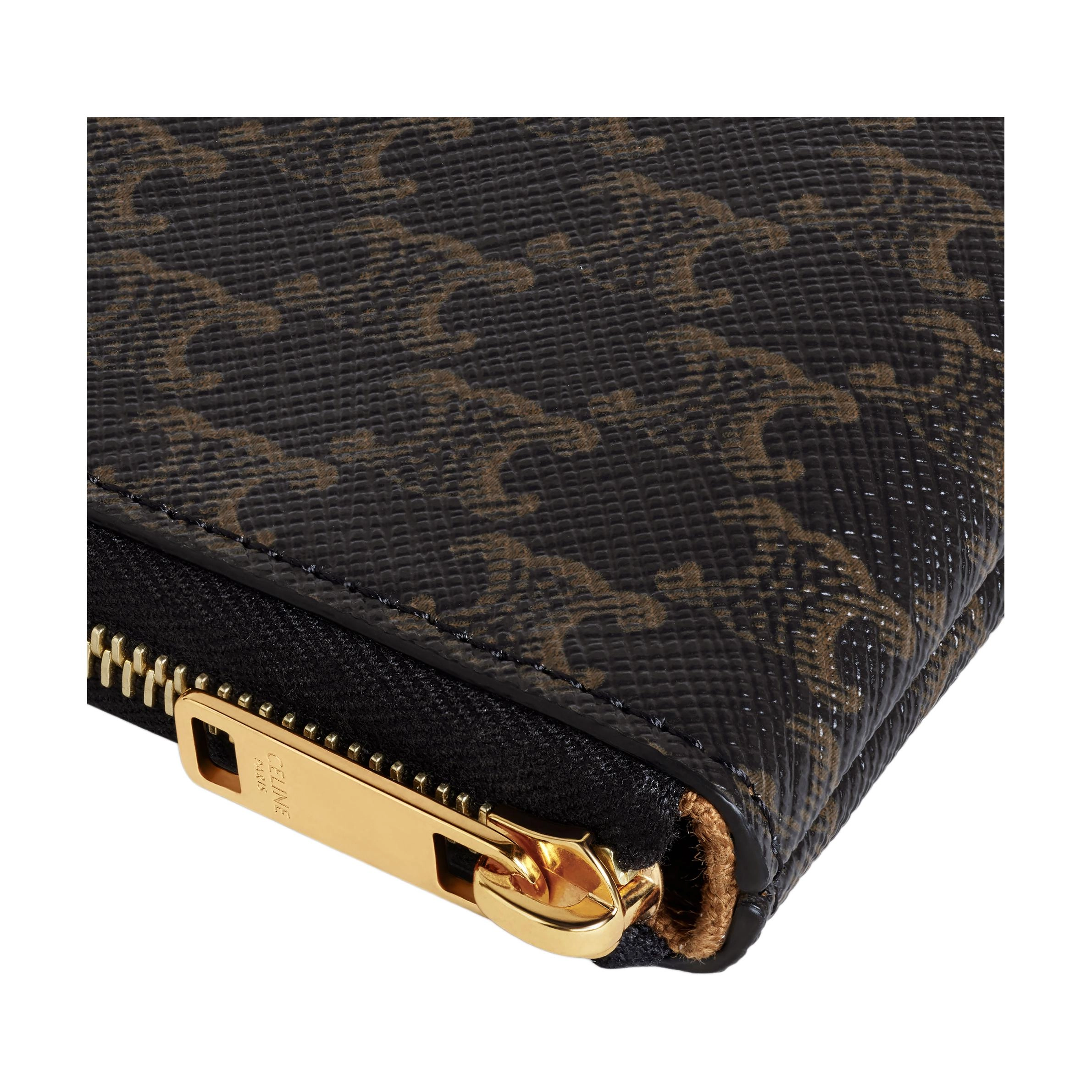CELINE Triomphe Logo