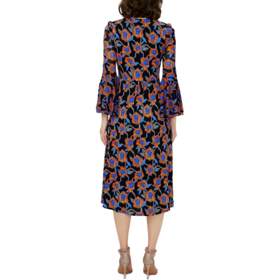 DIANE VON FURSTENBERG V