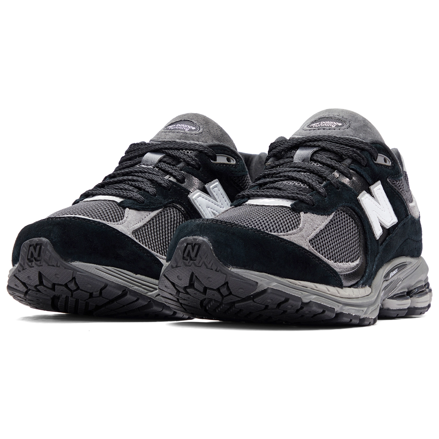 New Balance NB 2002R