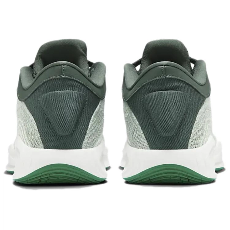 Nike G.T. Hustle Academy EP