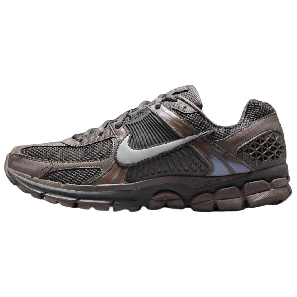 Nike Air Zoom Vomero 5 Cave Stone