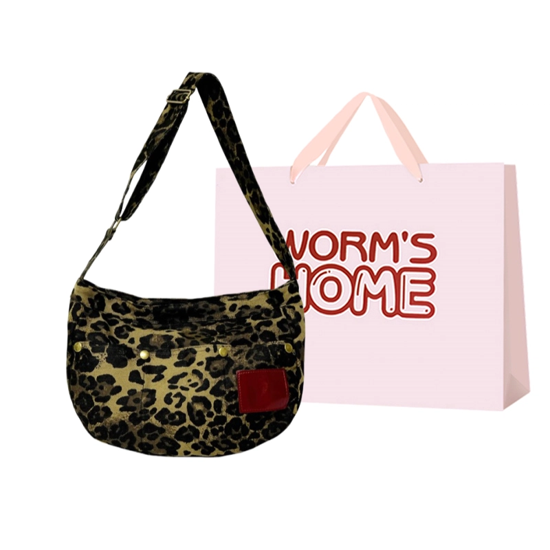WORM'S HOME ins
