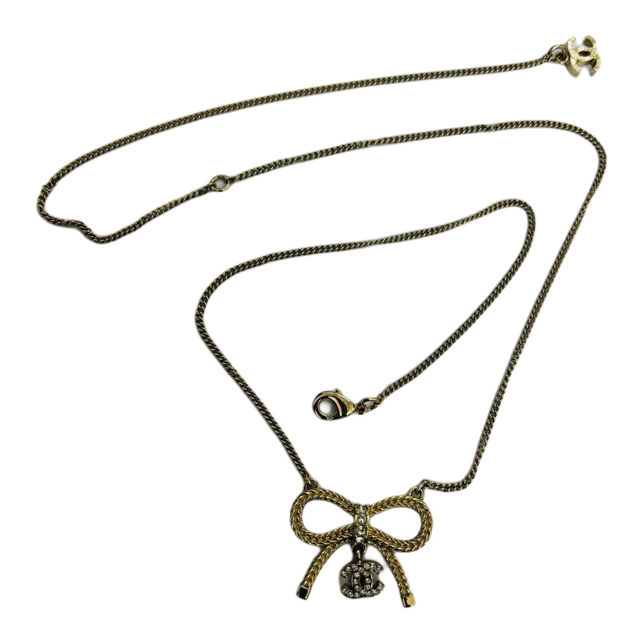 CHANEL -