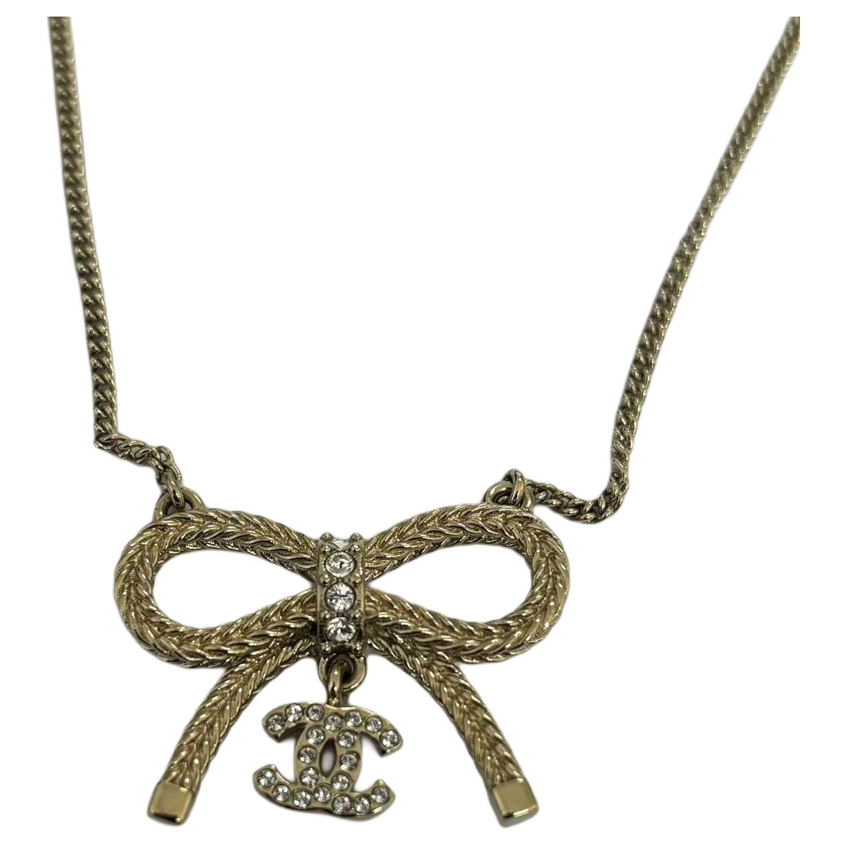CHANEL -