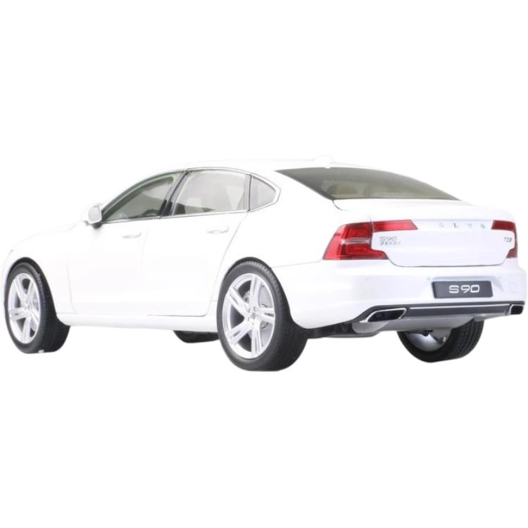 118 VOLVO S90