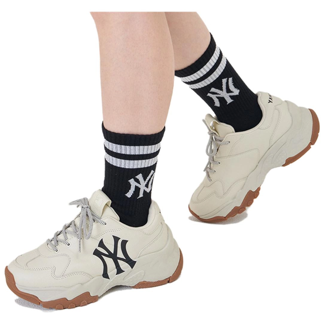 MLB