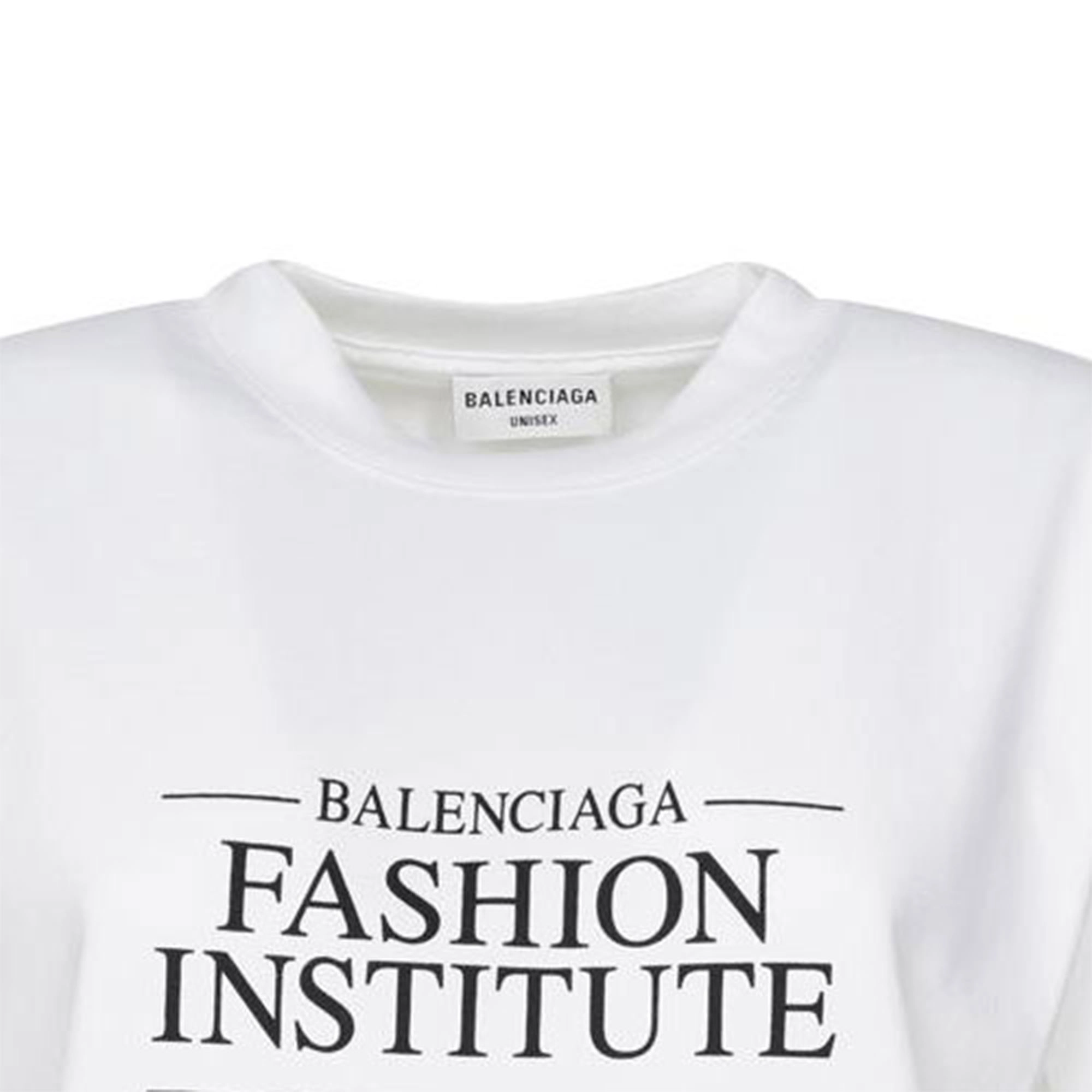 Balenciaga SS22 T