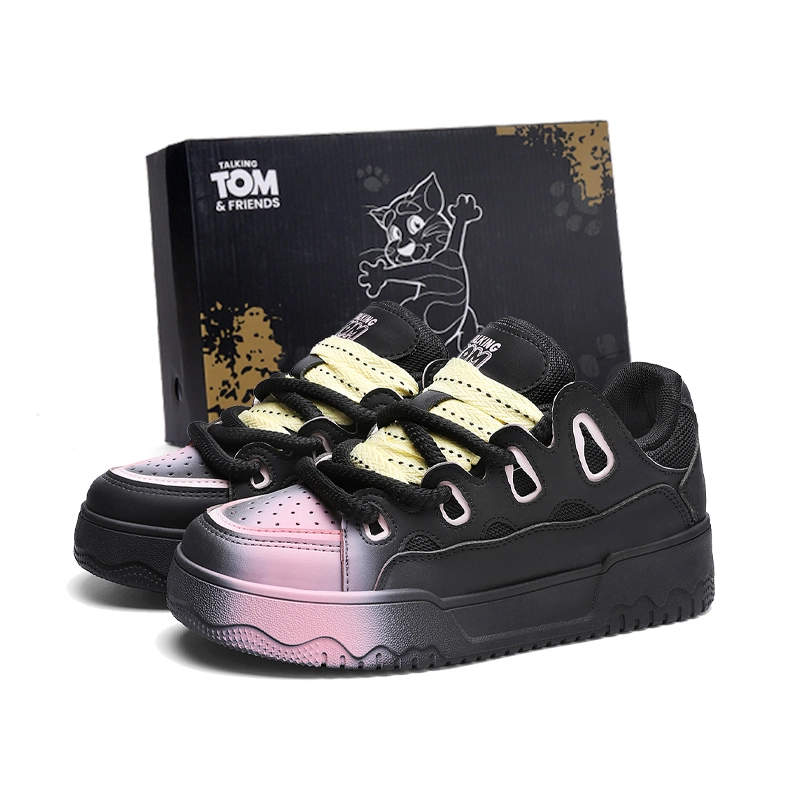 TALKING TOM