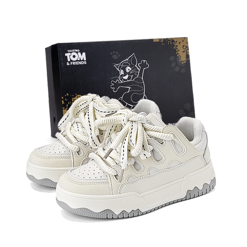 TALKING TOM