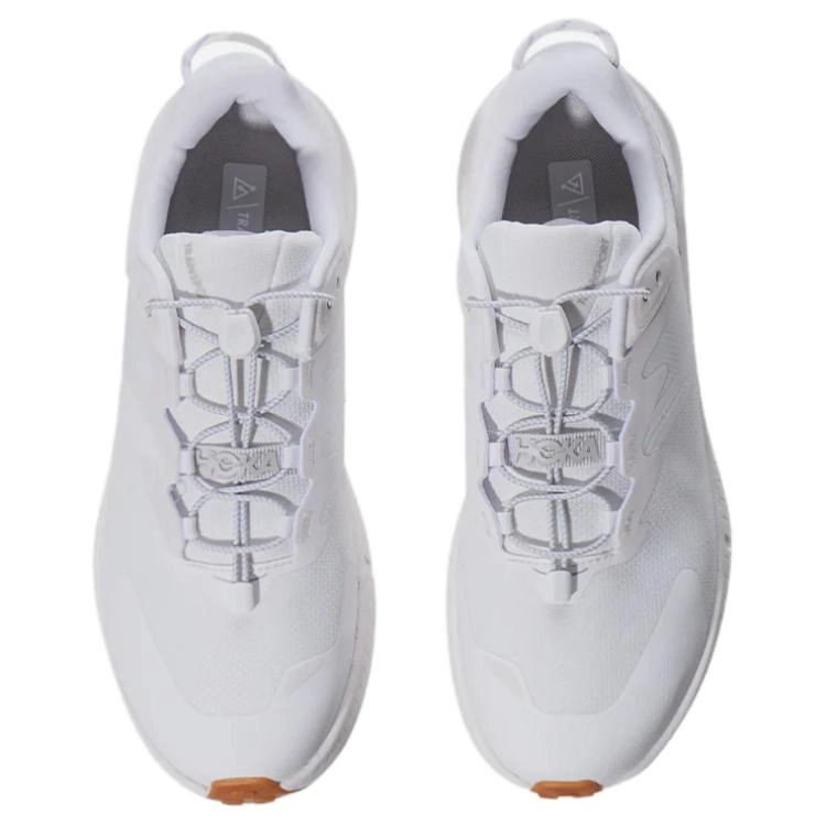 HOKA ONE ONE Transport