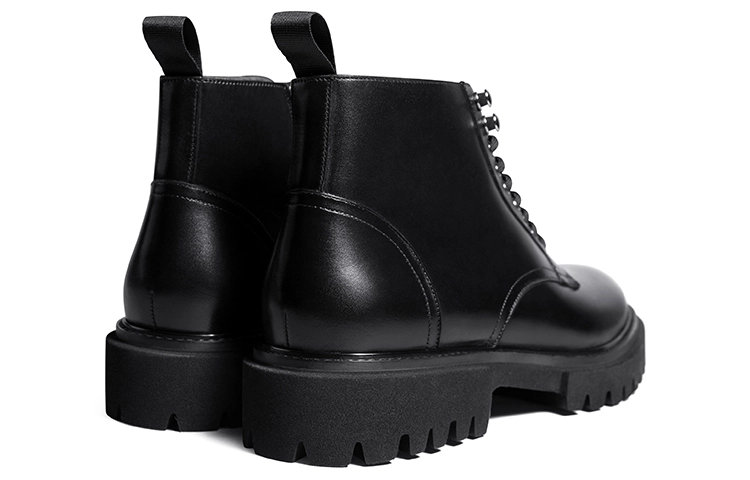 SKARO x THOM WILLS
