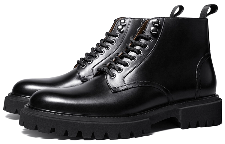 SKARO x THOM WILLS