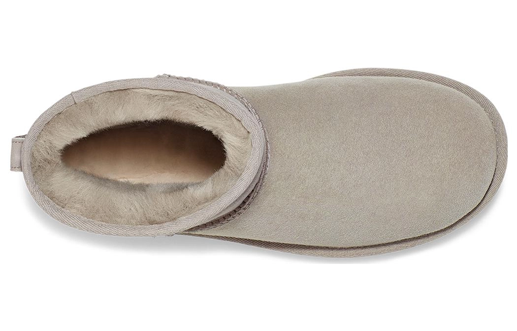 UGG