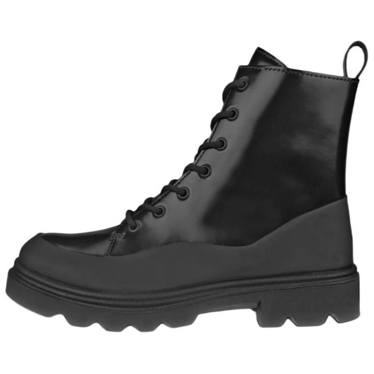 Natacha Ramsay-Levi x ecco Grainer
