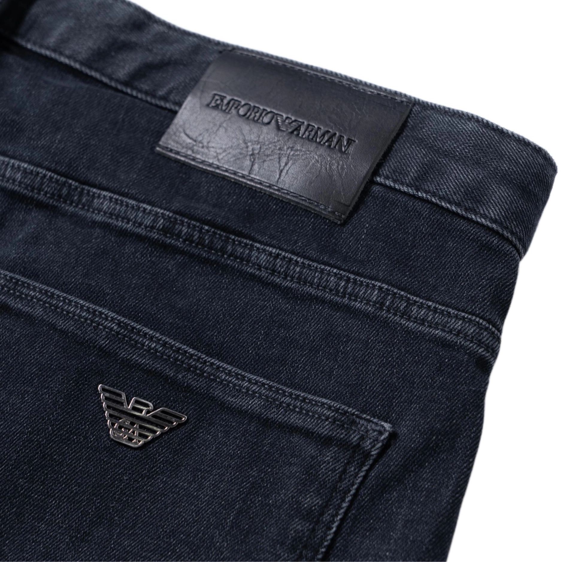 EMPORIO ARMANI FW21 Logo