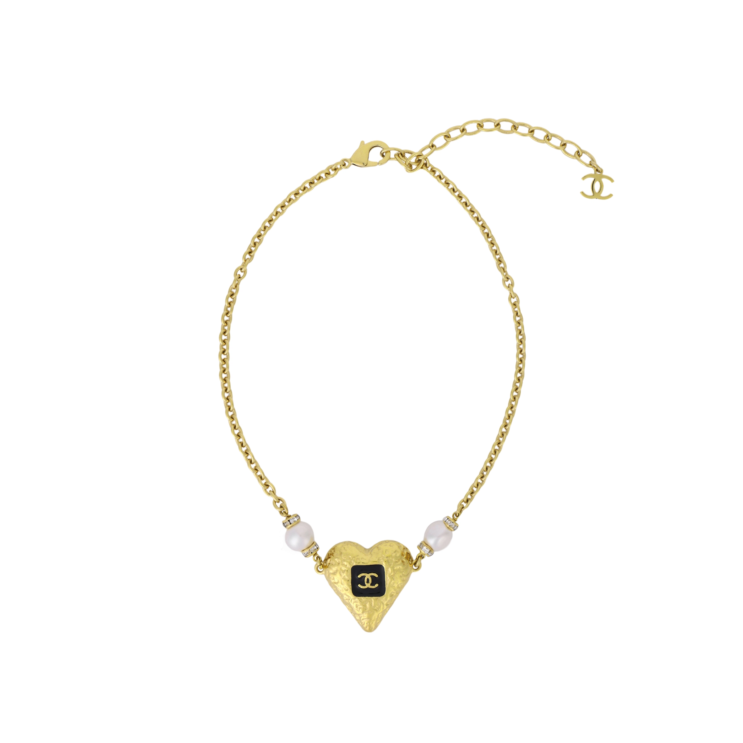 CHANEL -