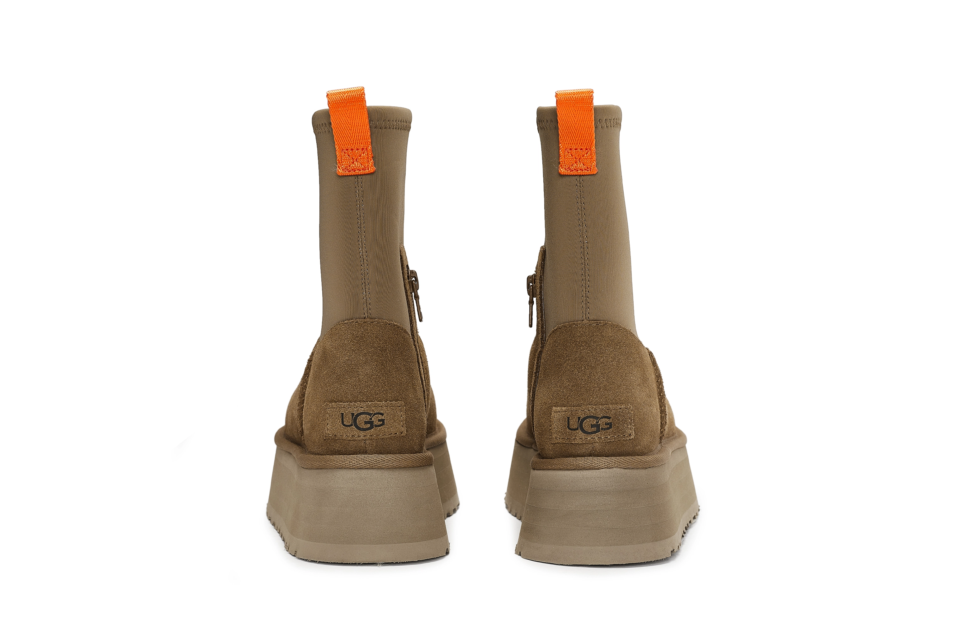 UGG 811 vibe